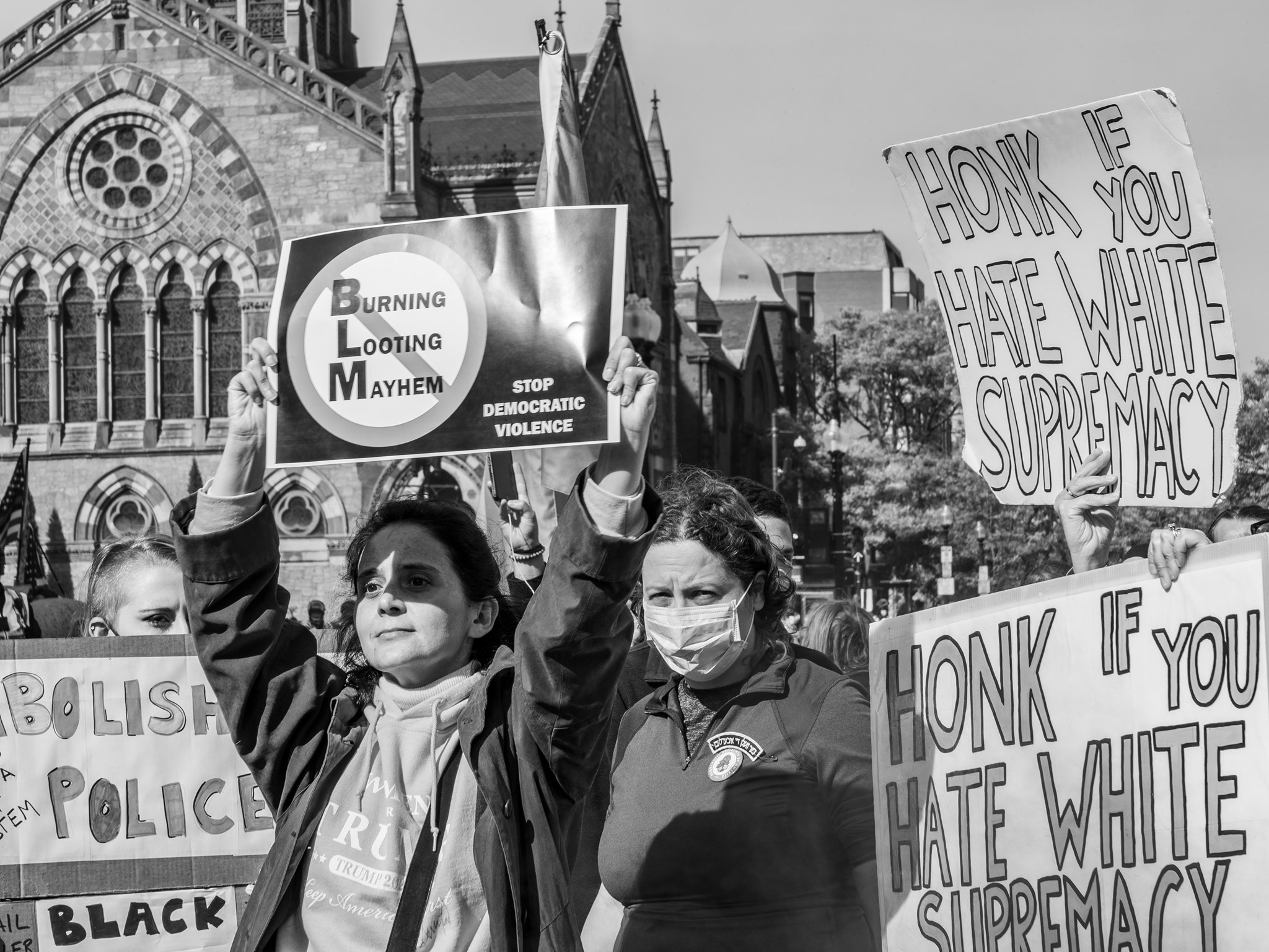 Counter-protesters with anti-BLM signs